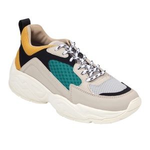 Kendall & Kylie Chunky Dad Tennis Shoe
